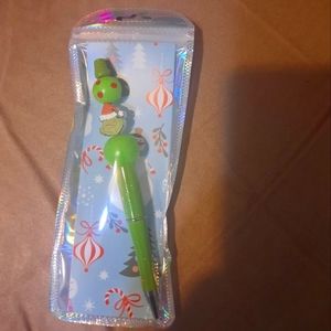 Grinch Handmade Beaded Pen